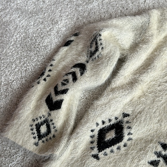 Aztec Bibi Top - Picture 4 of 7